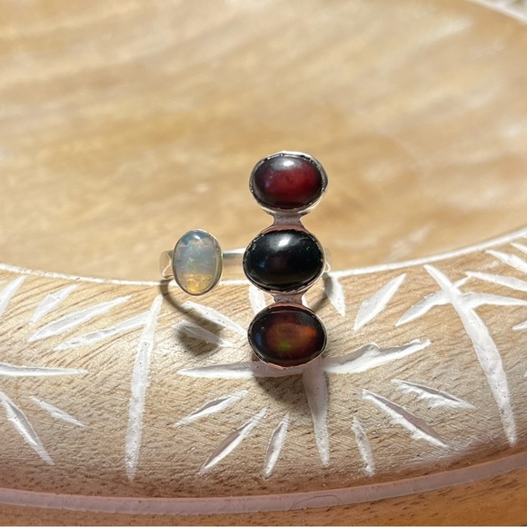 White Ethiopian Opal & Black Opal 925 Sterling Silver Four Stone Open Ring - Picture 5 of 16
